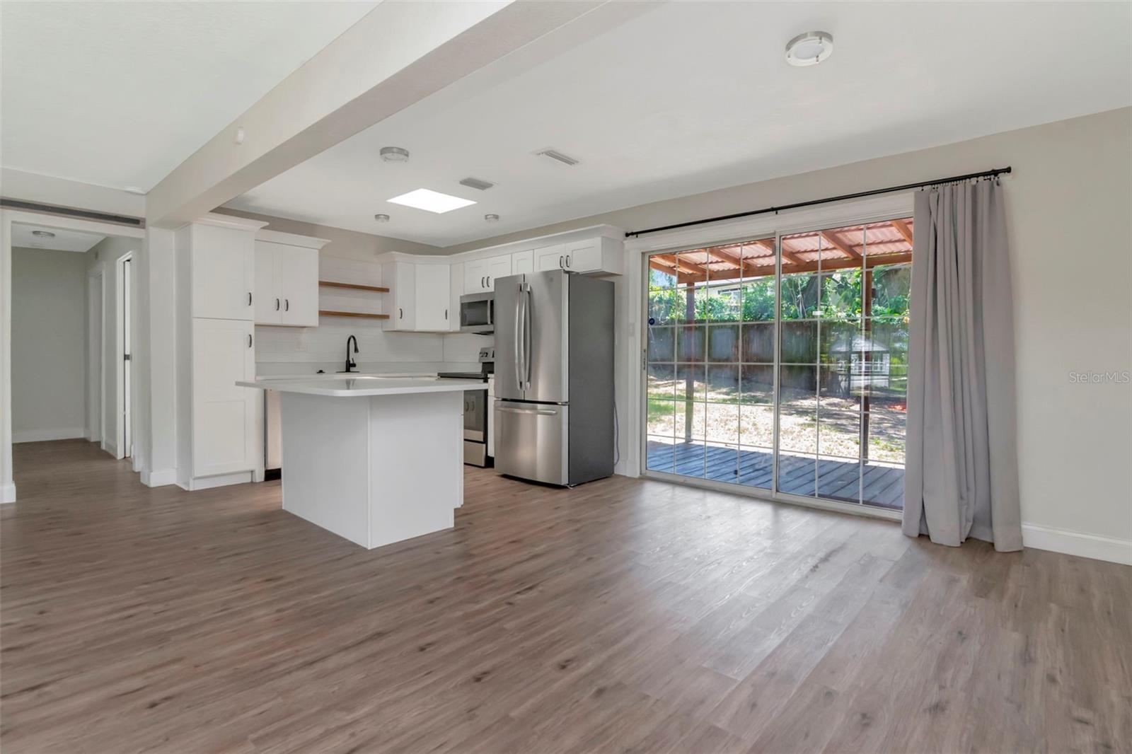 2101 E HOWELL ST, TAMPA, FL, 33610
