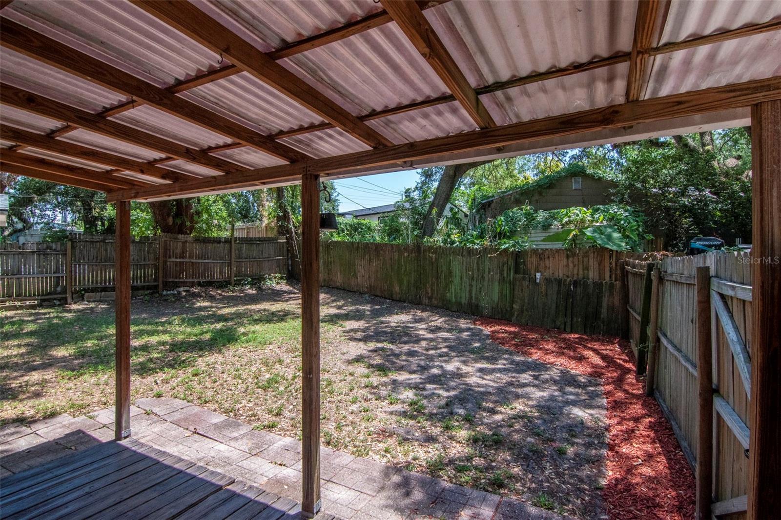 2101 E HOWELL ST, TAMPA, FL, 33610