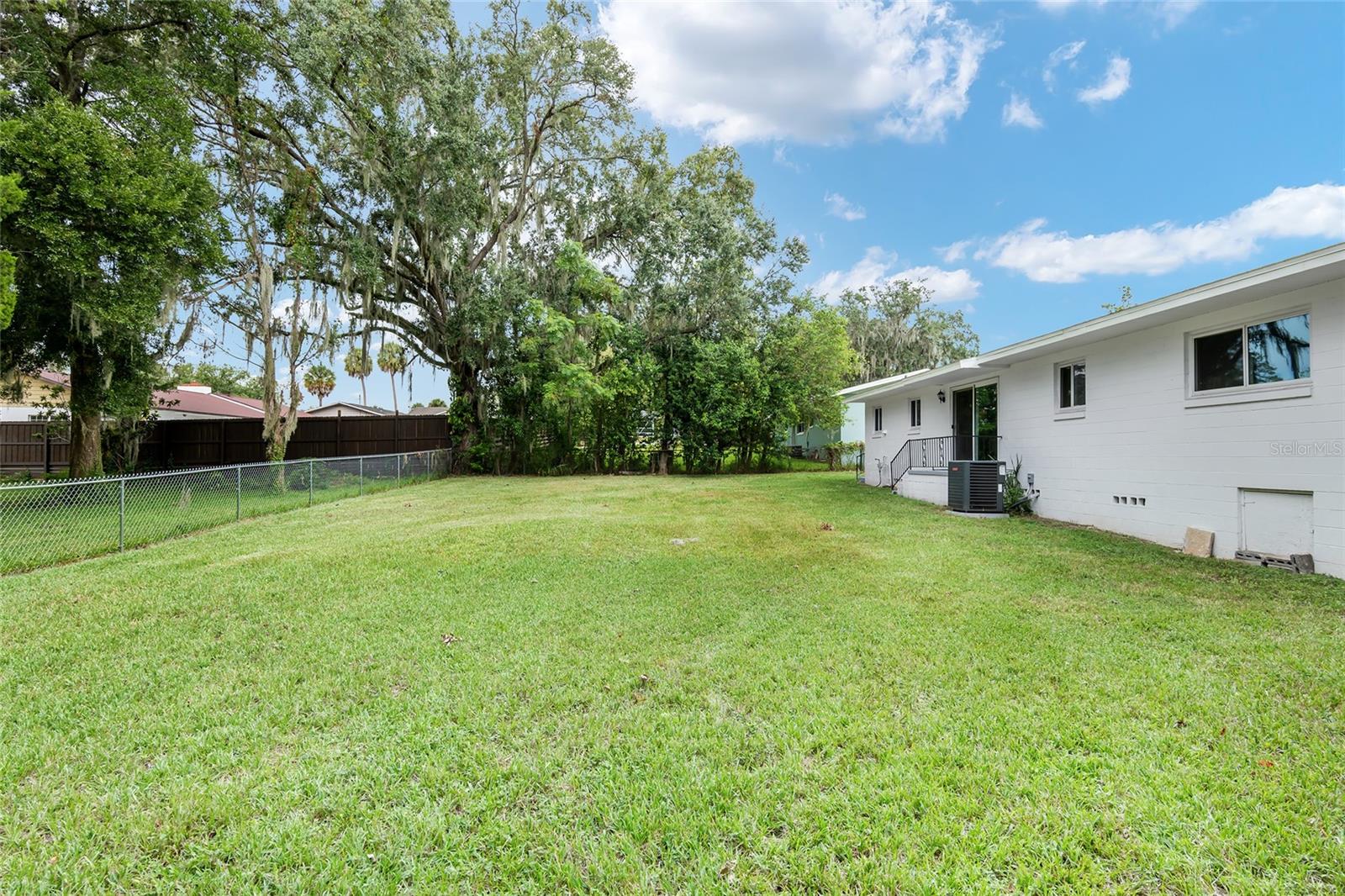 1846 SE LAKE WEIR AVE, OCALA, FL, 34471