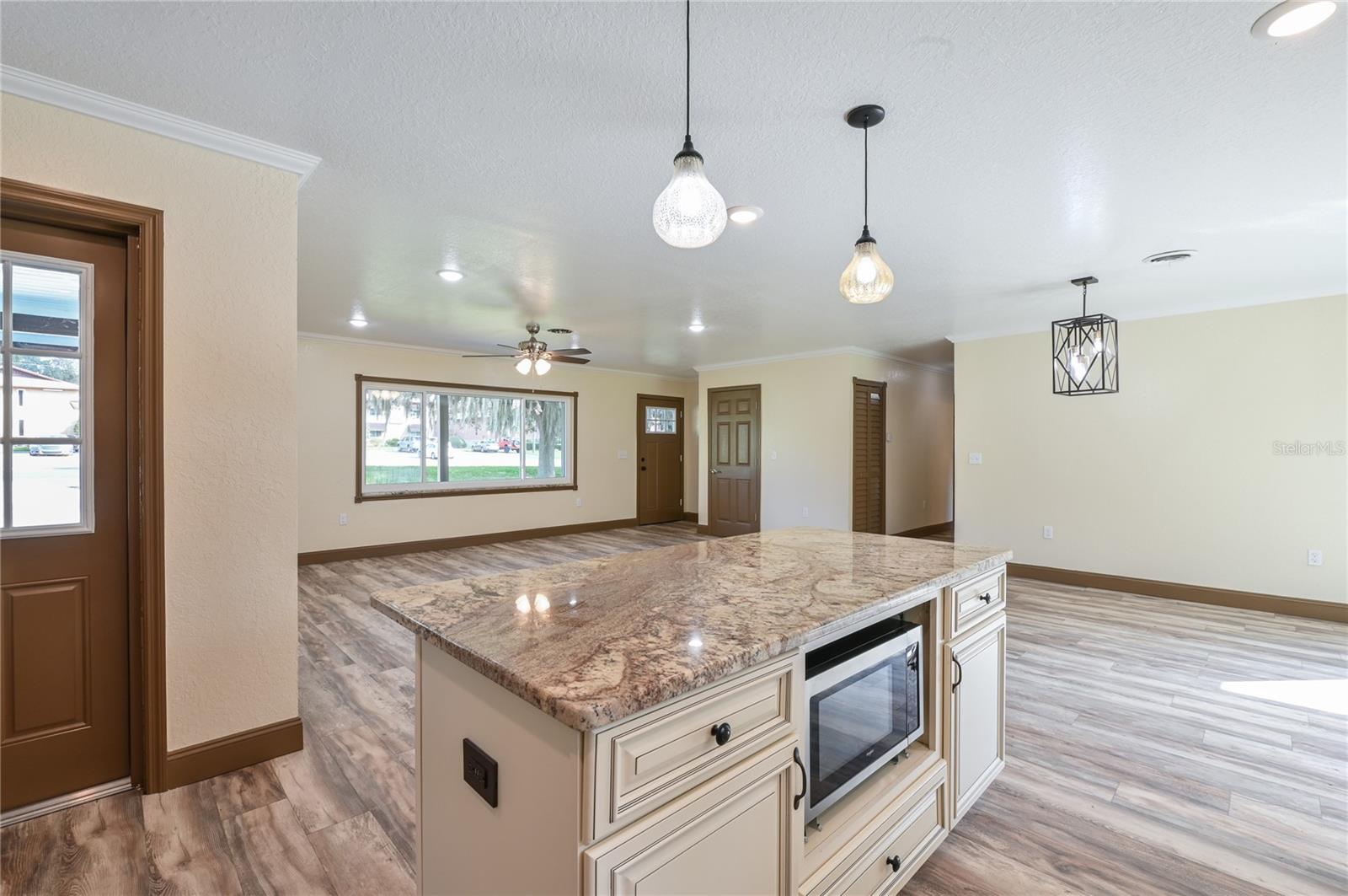 1846 SE LAKE WEIR AVE, OCALA, FL, 34471