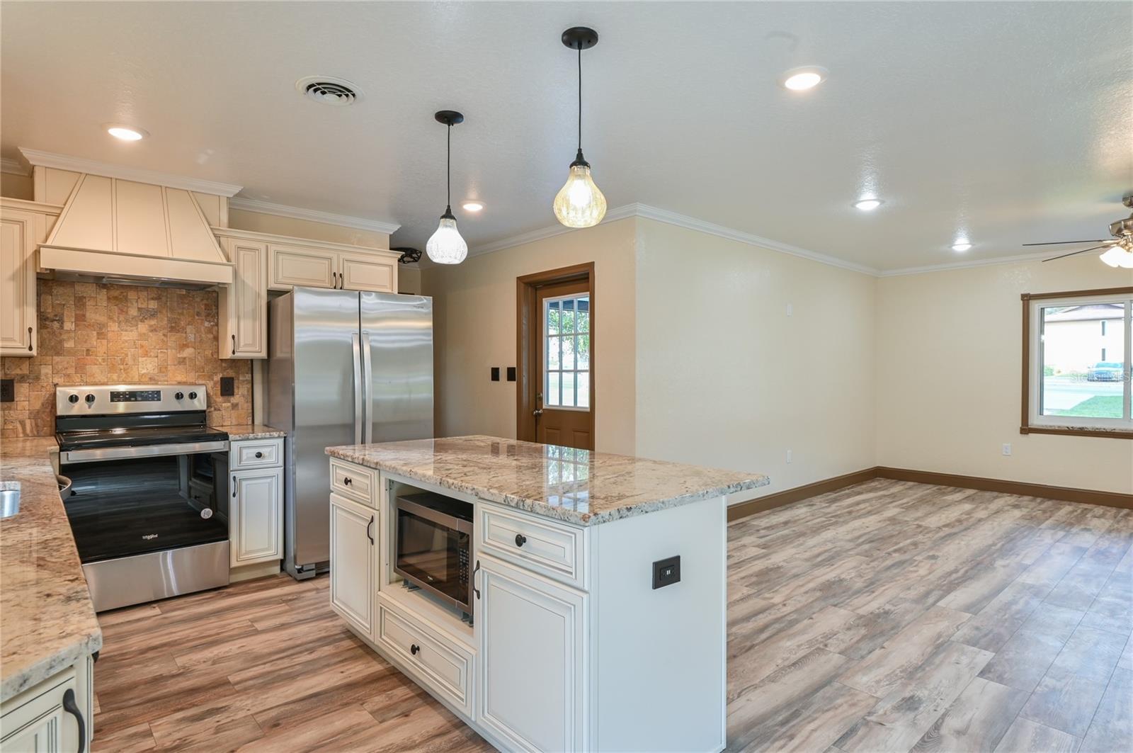 1846 SE LAKE WEIR AVE, OCALA, FL, 34471