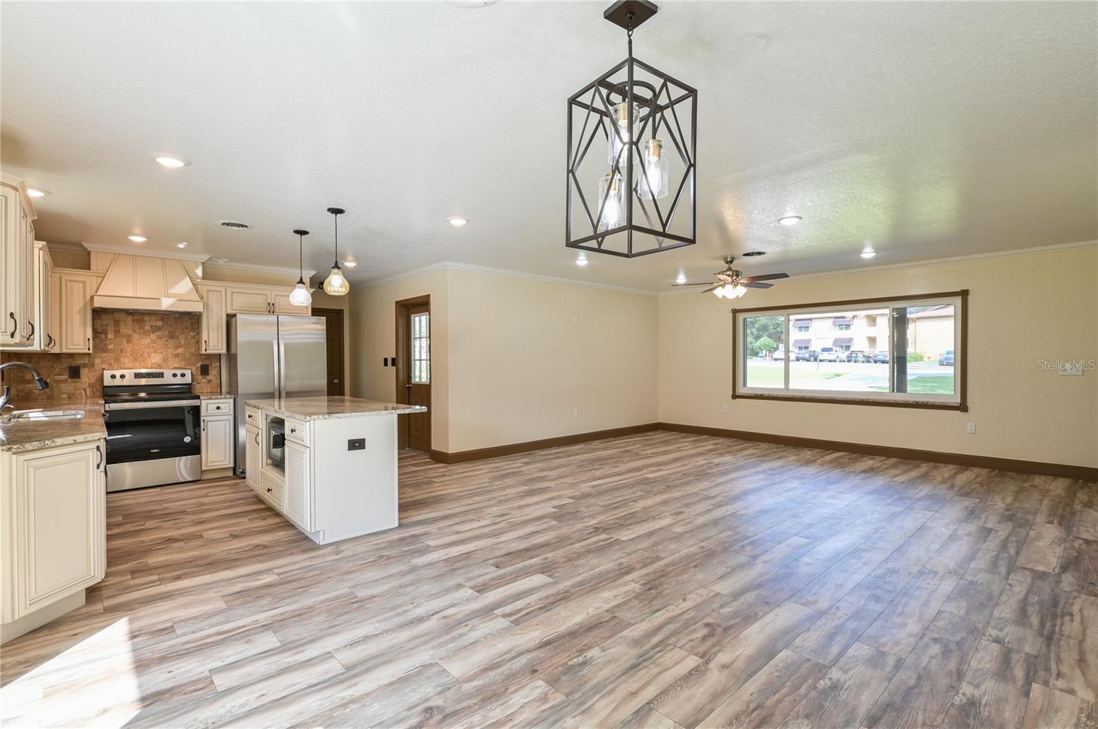 1846 SE LAKE WEIR AVE, OCALA, FL, 34471