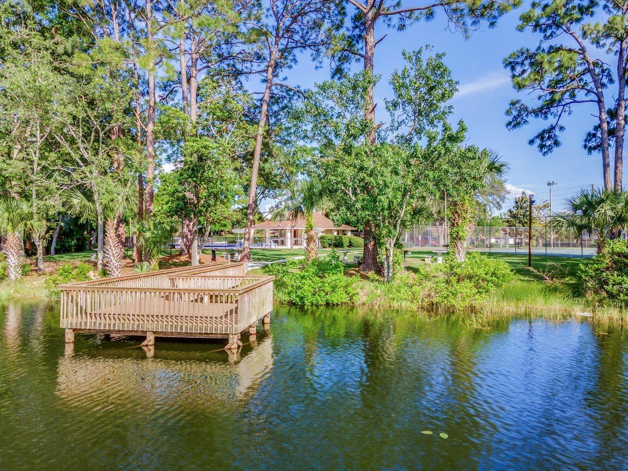 108 EDGEWATER CIR, SANFORD, FL, 32773