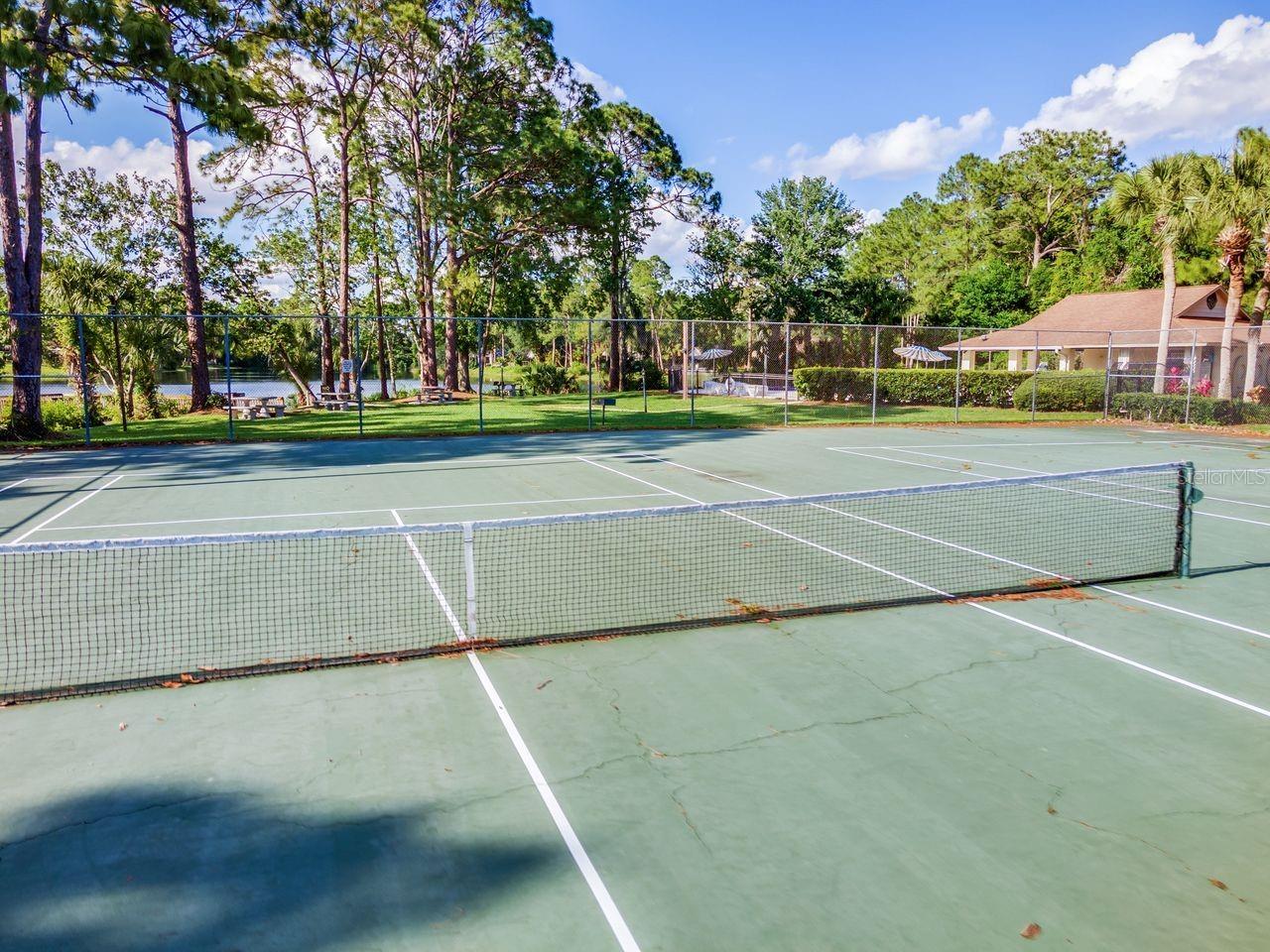 108 EDGEWATER CIR, SANFORD, FL, 32773