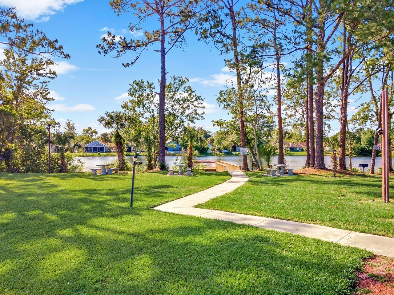 108 EDGEWATER CIR, SANFORD, FL, 32773