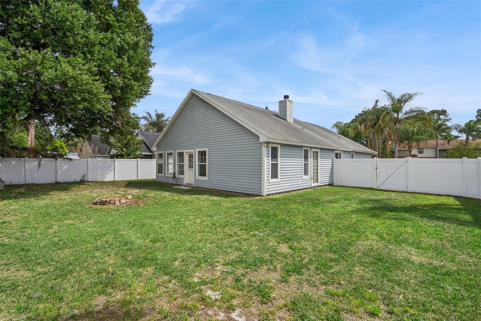 108 EDGEWATER CIR, SANFORD, FL, 32773