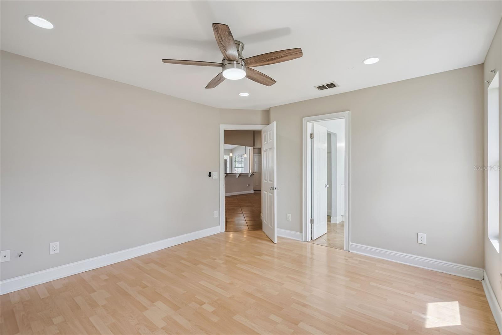 108 EDGEWATER CIR, SANFORD, FL, 32773