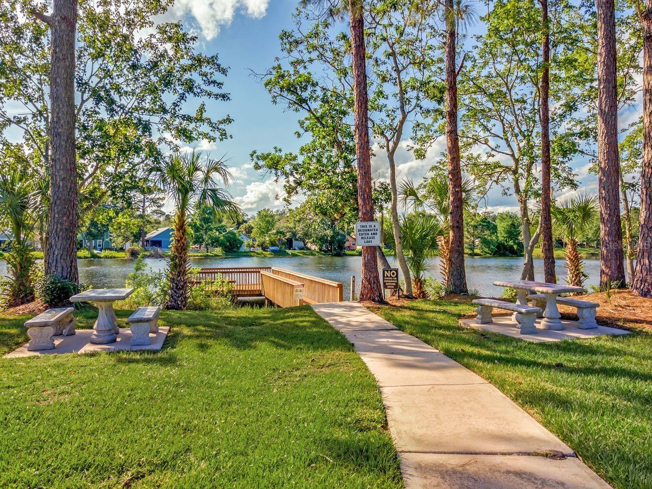 108 EDGEWATER CIR, SANFORD, FL, 32773