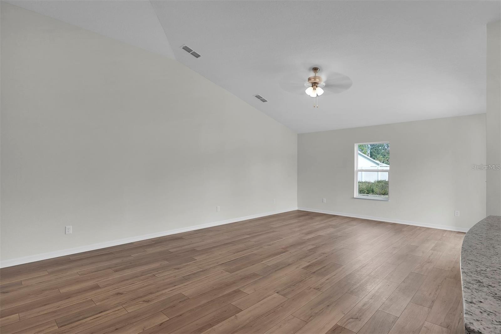 2 PRINCE ERIC LN, PALM COAST, FL, 32164