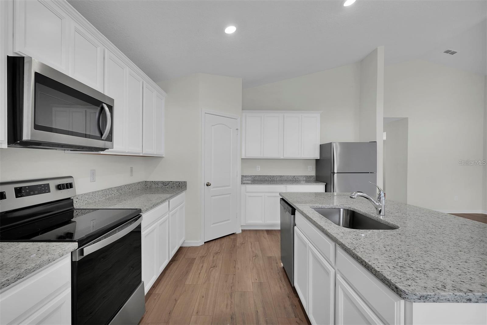 2 PRINCE ERIC LN, PALM COAST, FL, 32164