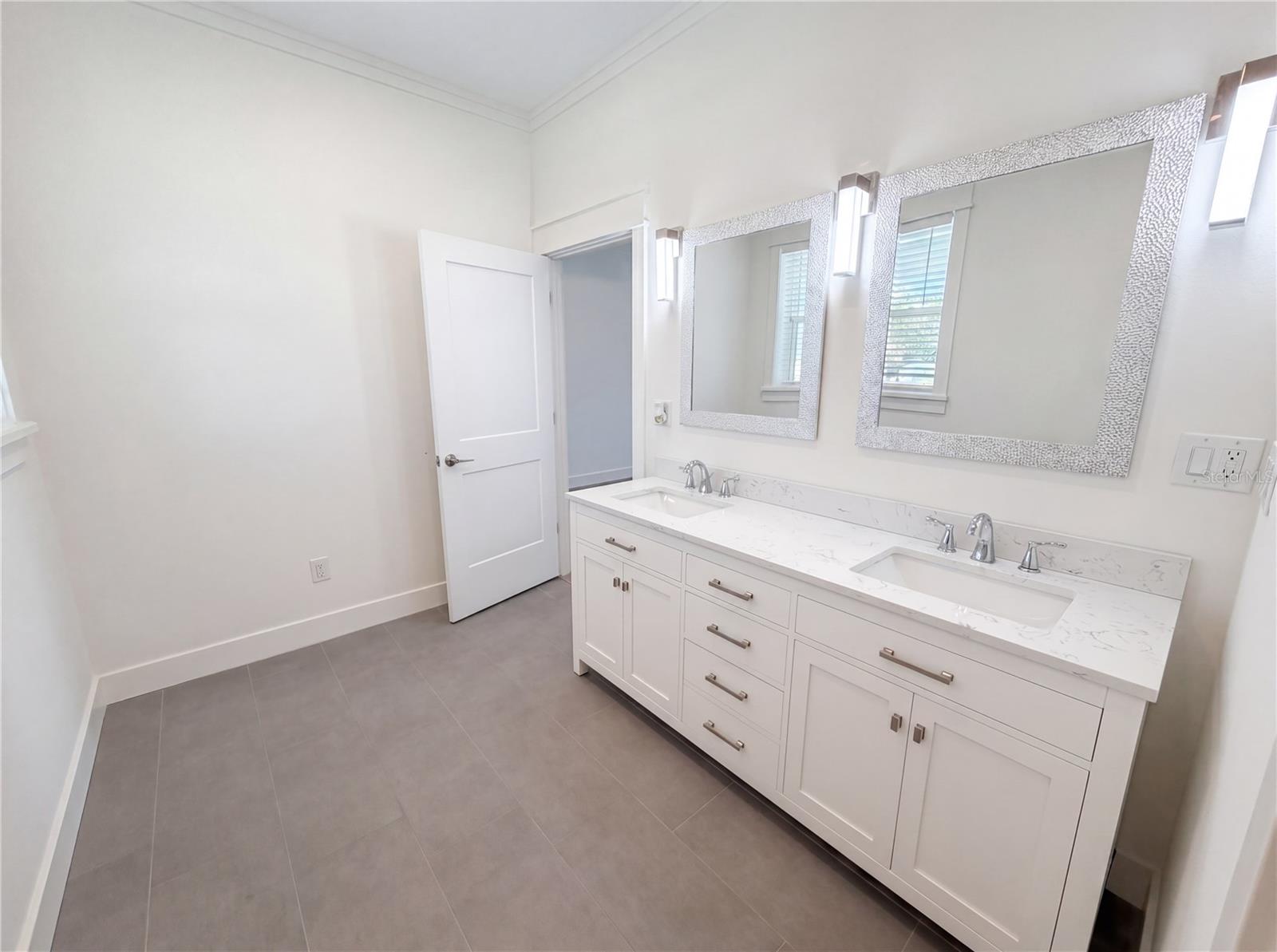 83 PALM BLVD, DUNEDIN, FL, 34698