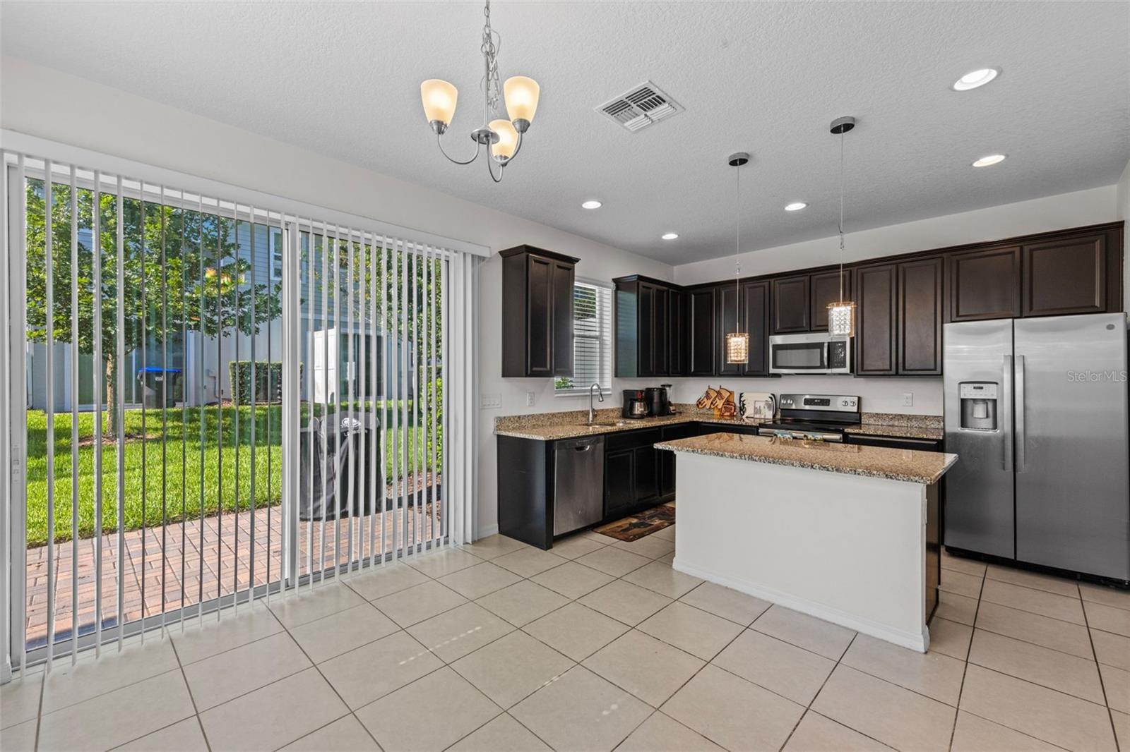 978 E 10TH ST, APOPKA, FL, 32703