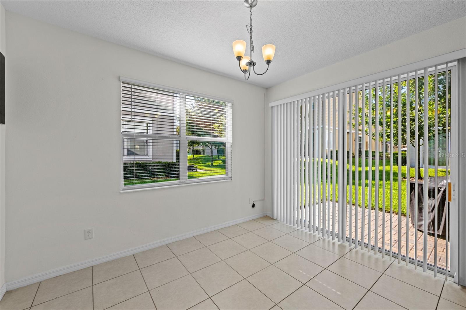 978 E 10TH ST, APOPKA, FL, 32703