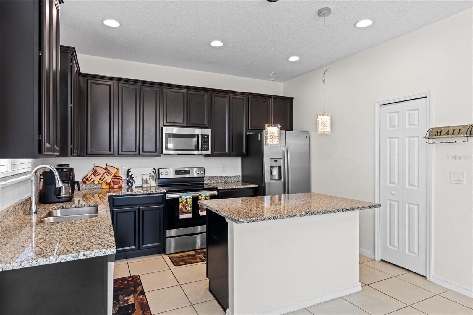 978 E 10TH ST, APOPKA, FL, 32703