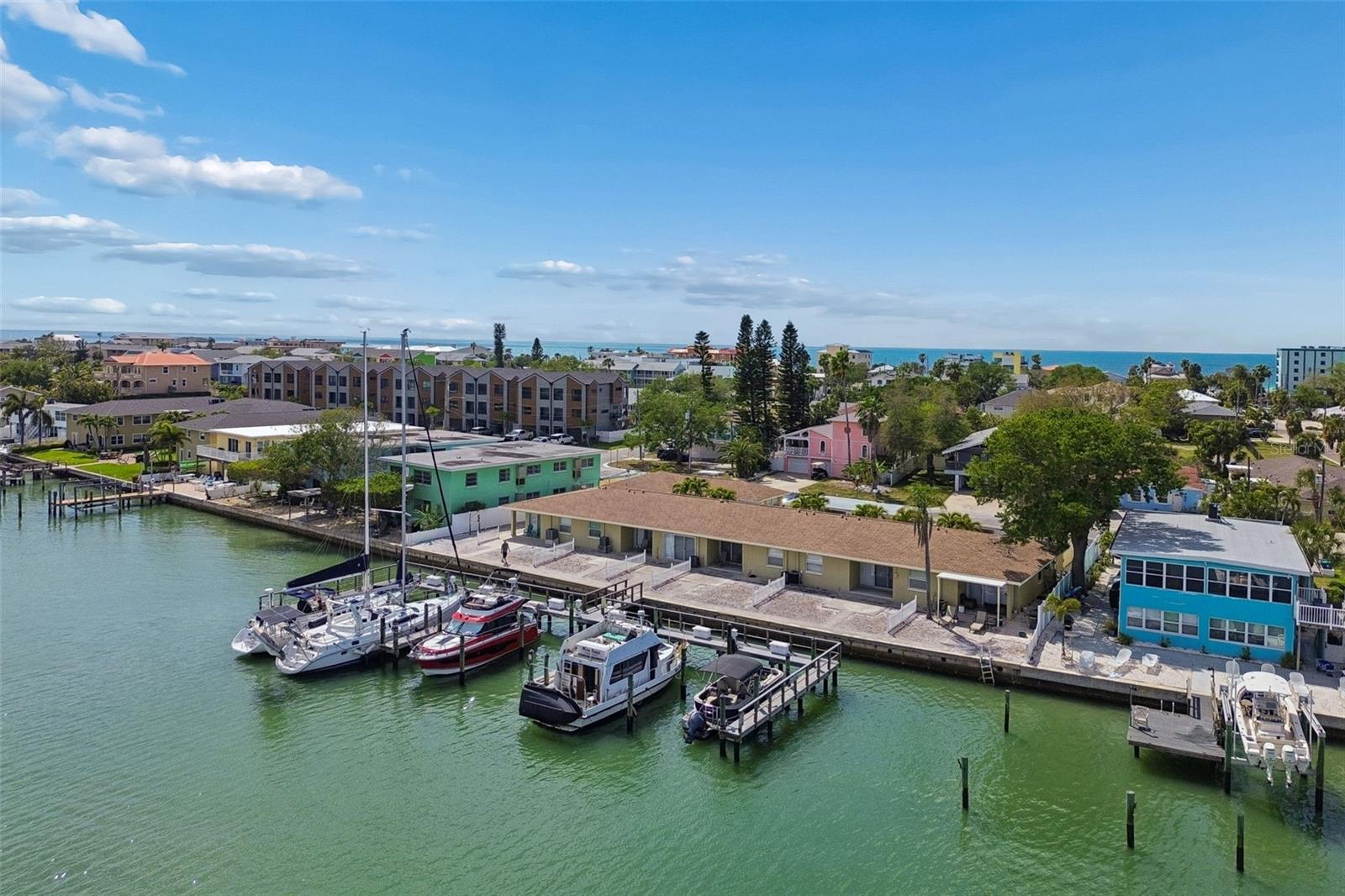 2307 BAY BLVD, INDIAN ROCKS BEACH, FL, 33785