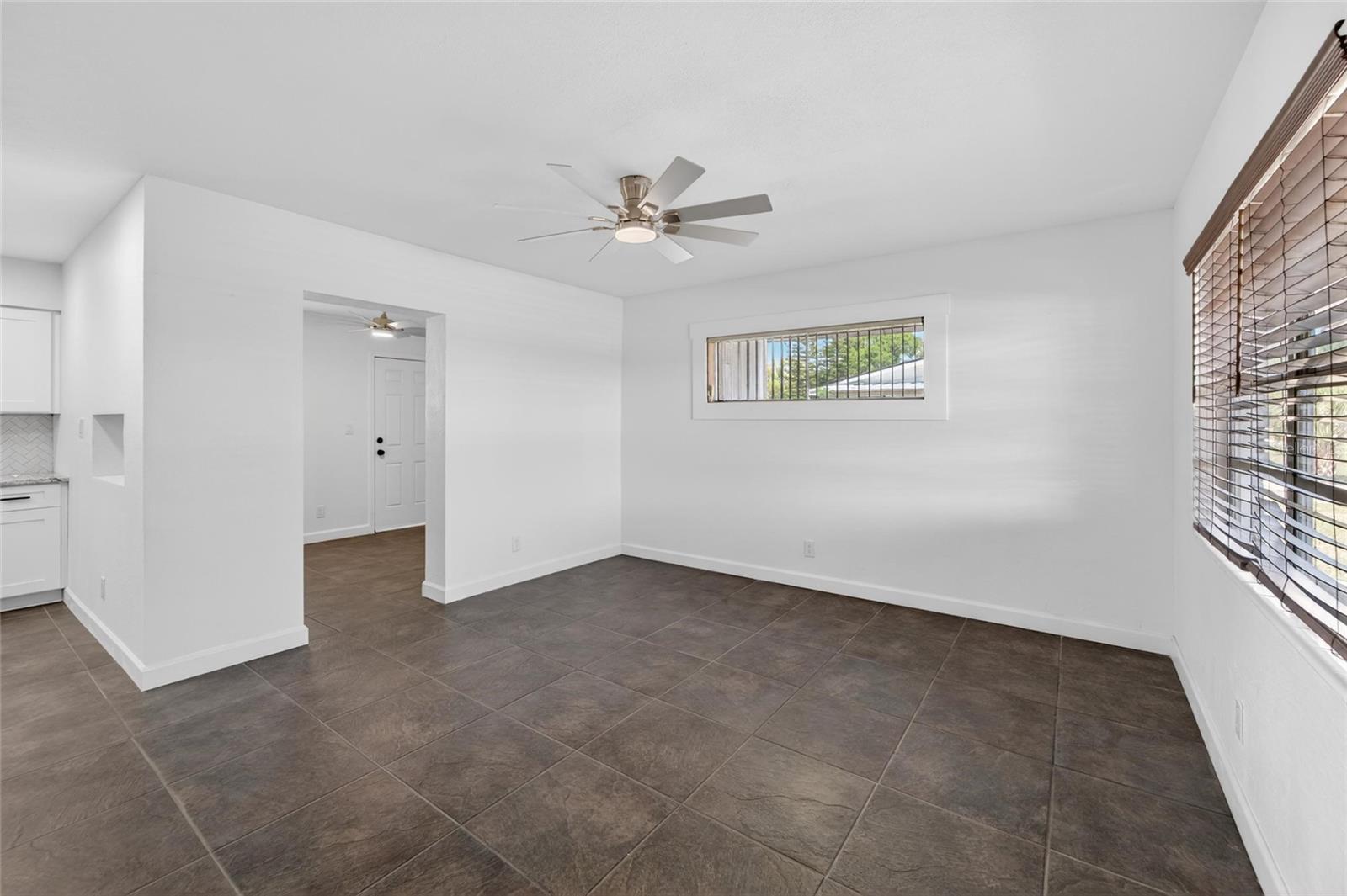 314 COUNTRY CLUB DR, OLDSMAR, FL, 34677