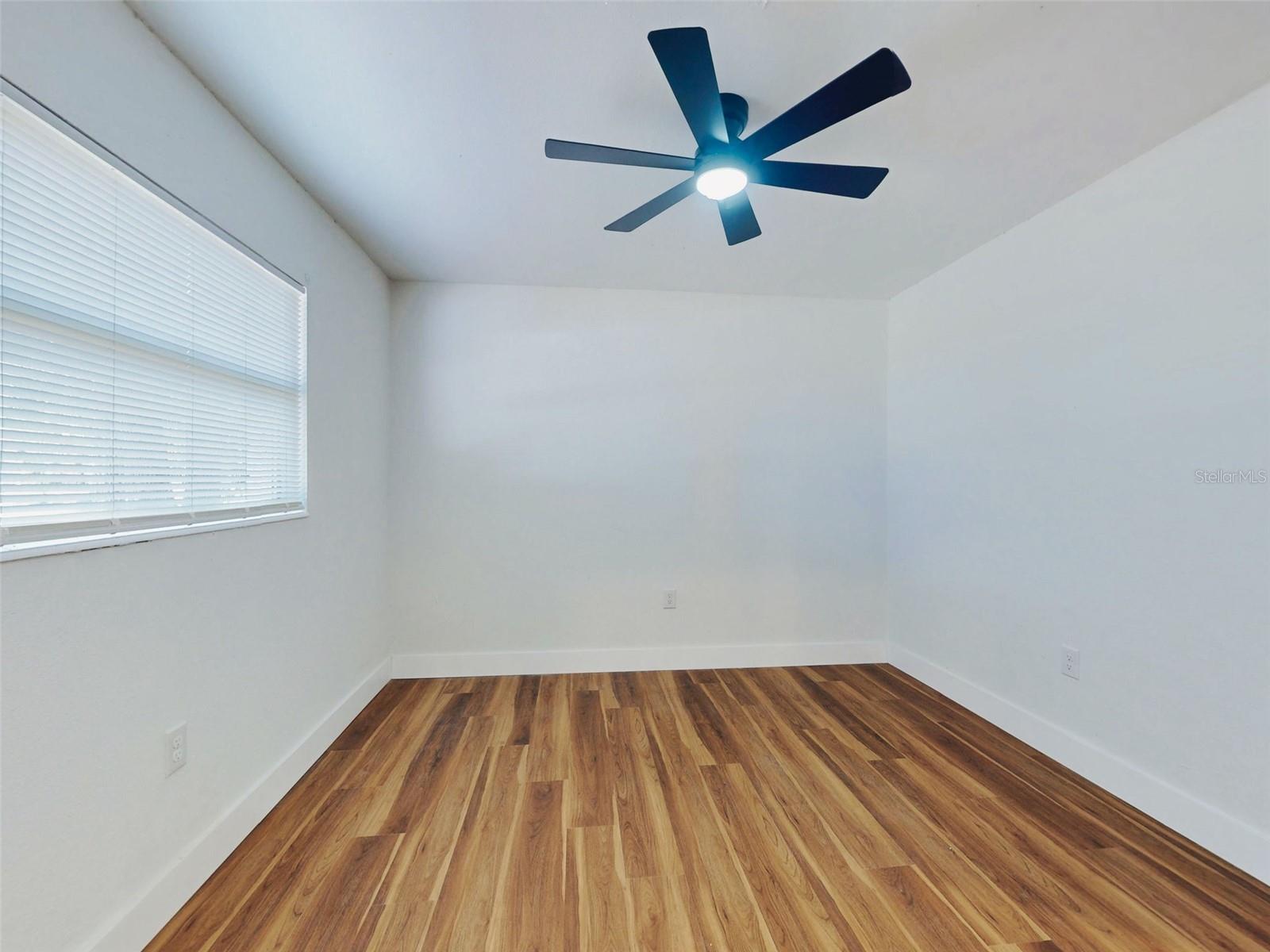 410 INWOOD AVE, NEW SMYRNA BEACH, FL, 32168