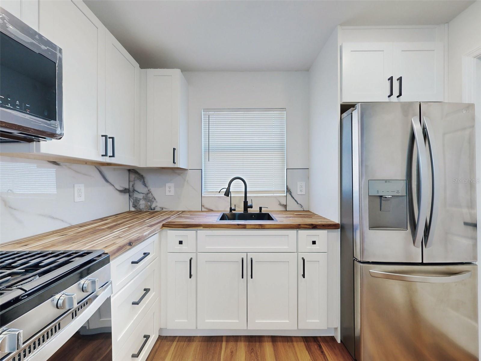 410 INWOOD AVE, NEW SMYRNA BEACH, FL, 32168