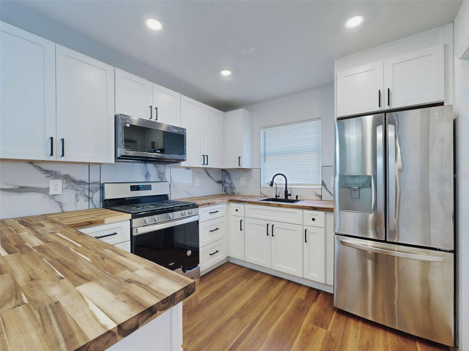 410 INWOOD AVE, NEW SMYRNA BEACH, FL, 32168