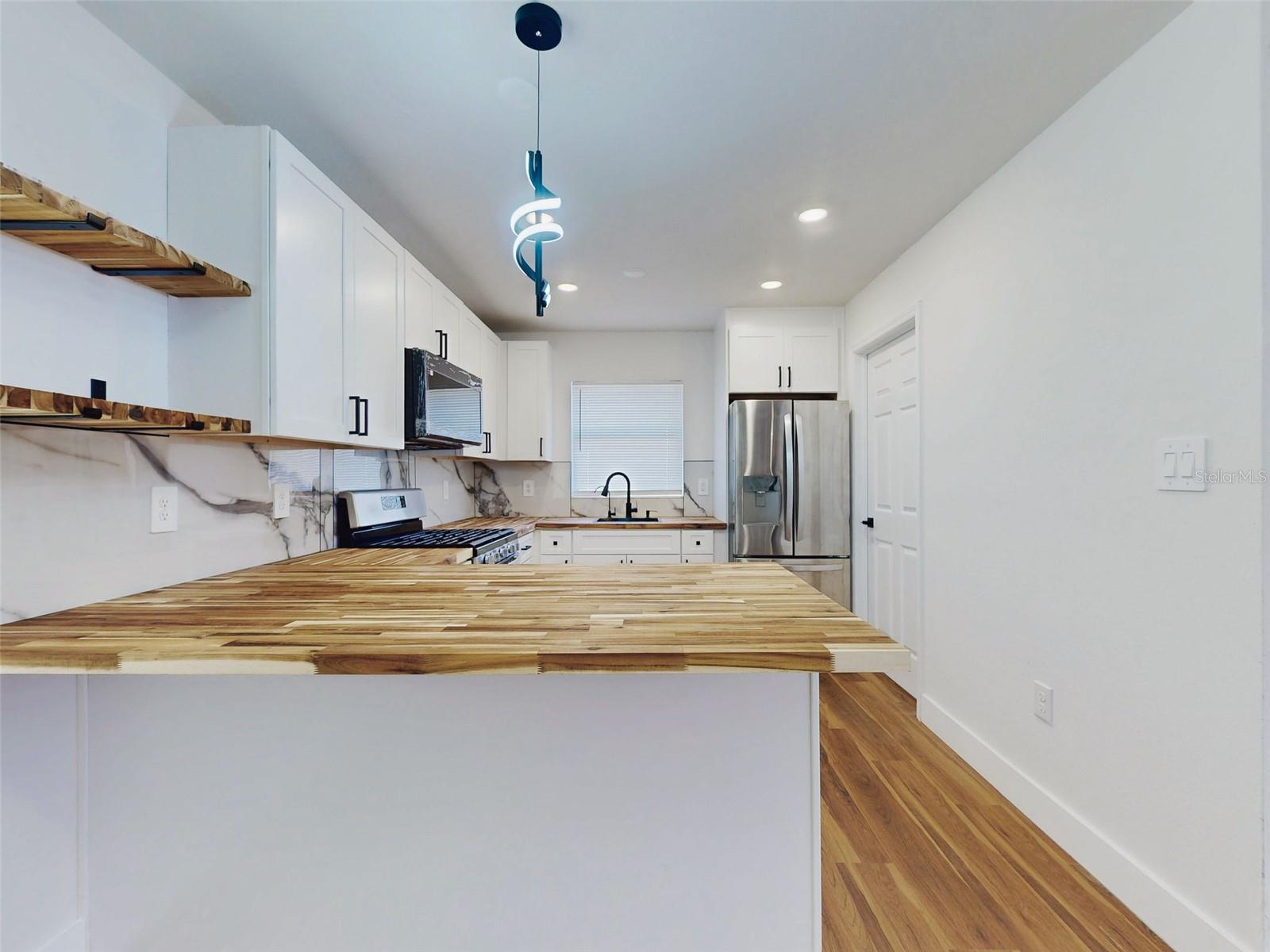 410 INWOOD AVE, NEW SMYRNA BEACH, FL, 32168