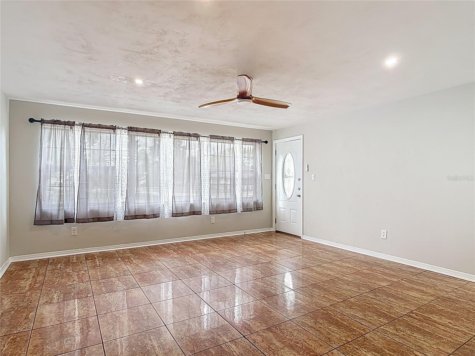 1449 CONTINENTAL DR, DAYTONA BEACH, FL, 32117