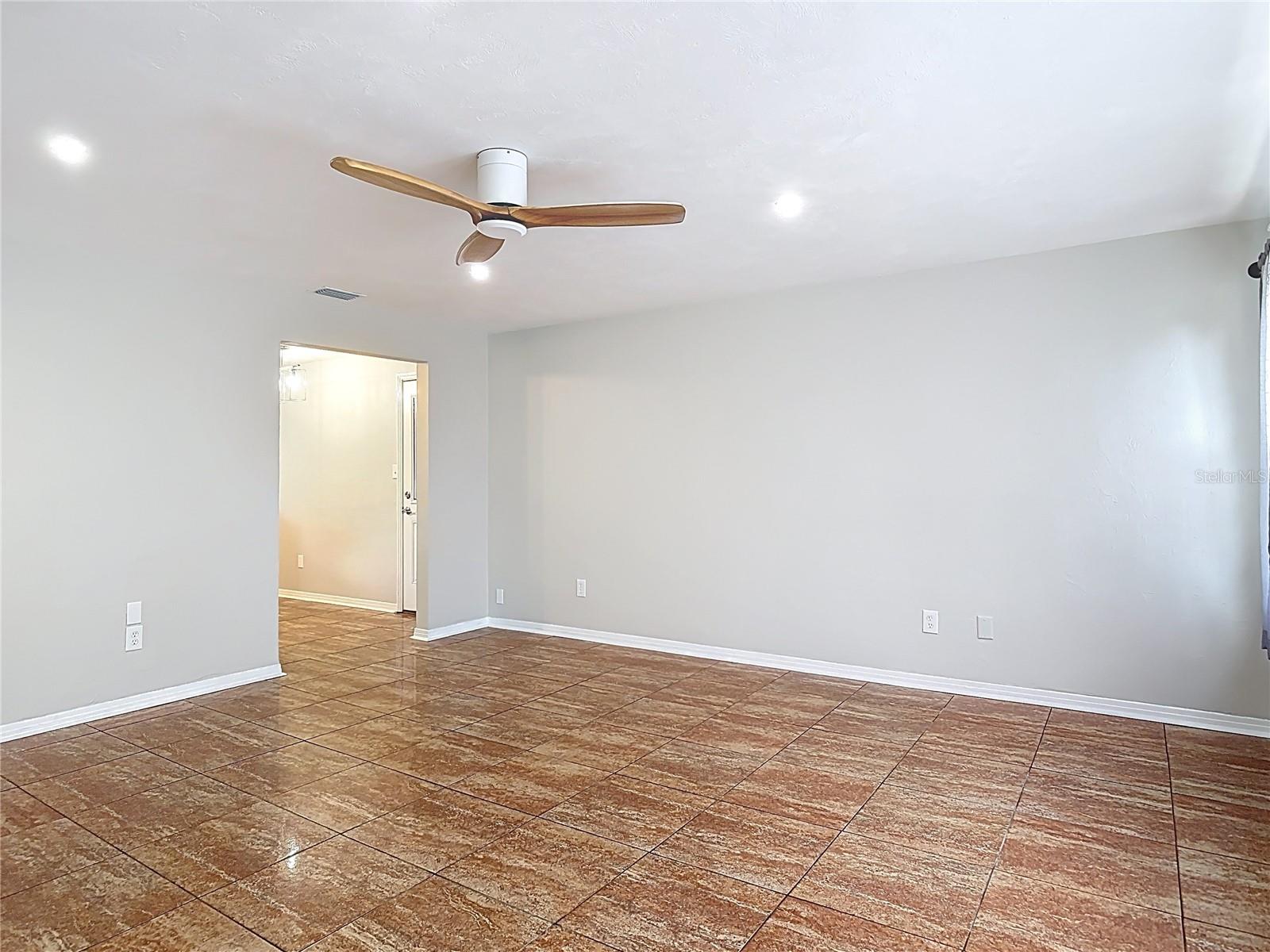 1449 CONTINENTAL DR, DAYTONA BEACH, FL, 32117