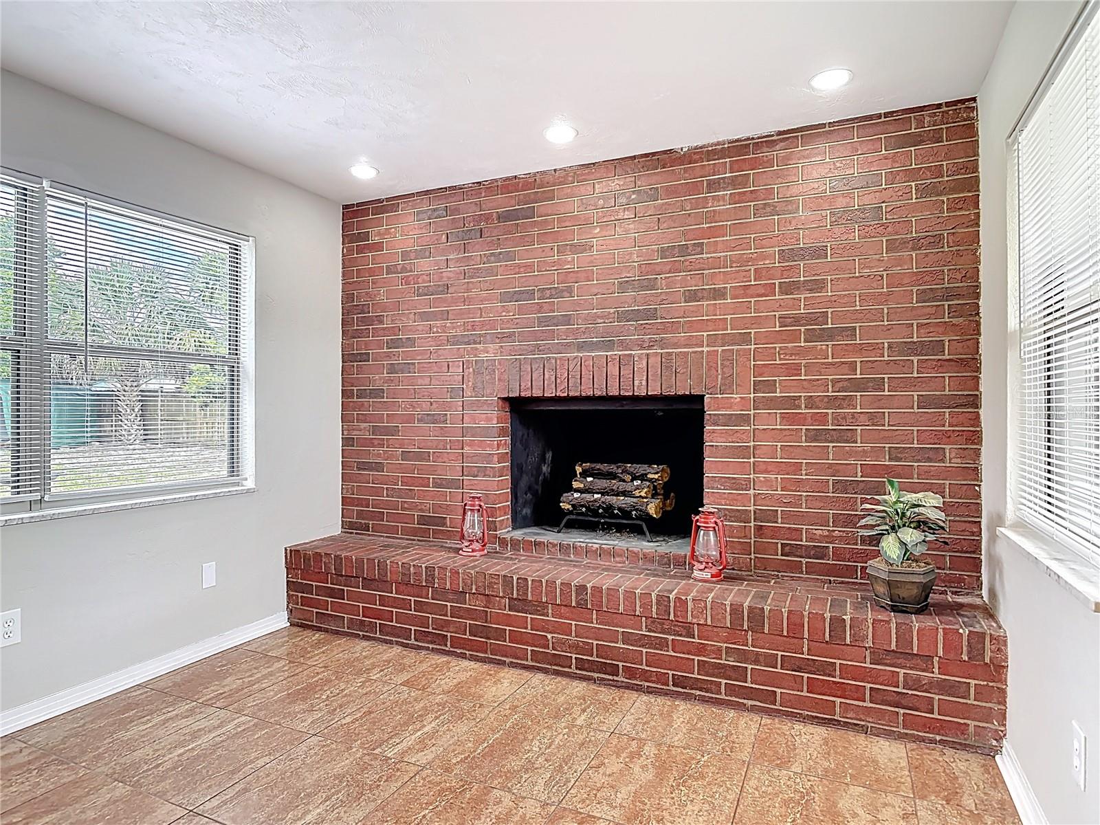 1449 CONTINENTAL DR, DAYTONA BEACH, FL, 32117