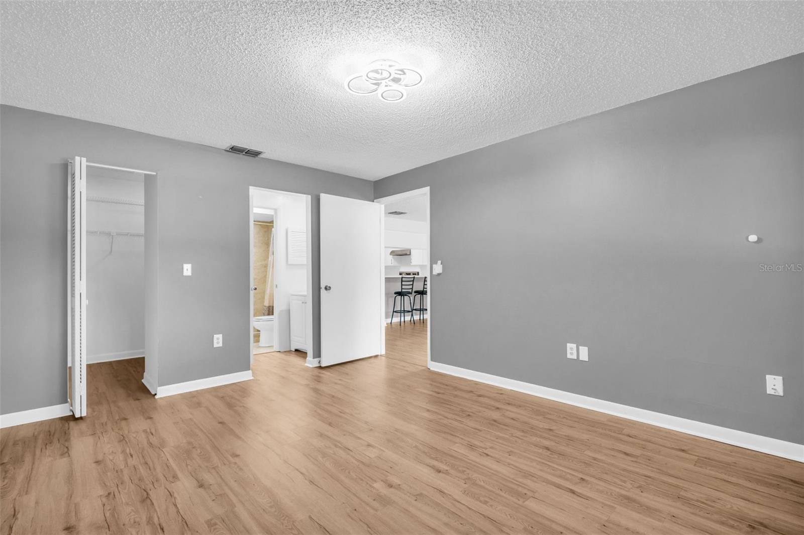 2765 COUNTRYSIDE BLVD #104, CLEARWATER, FL, 33761