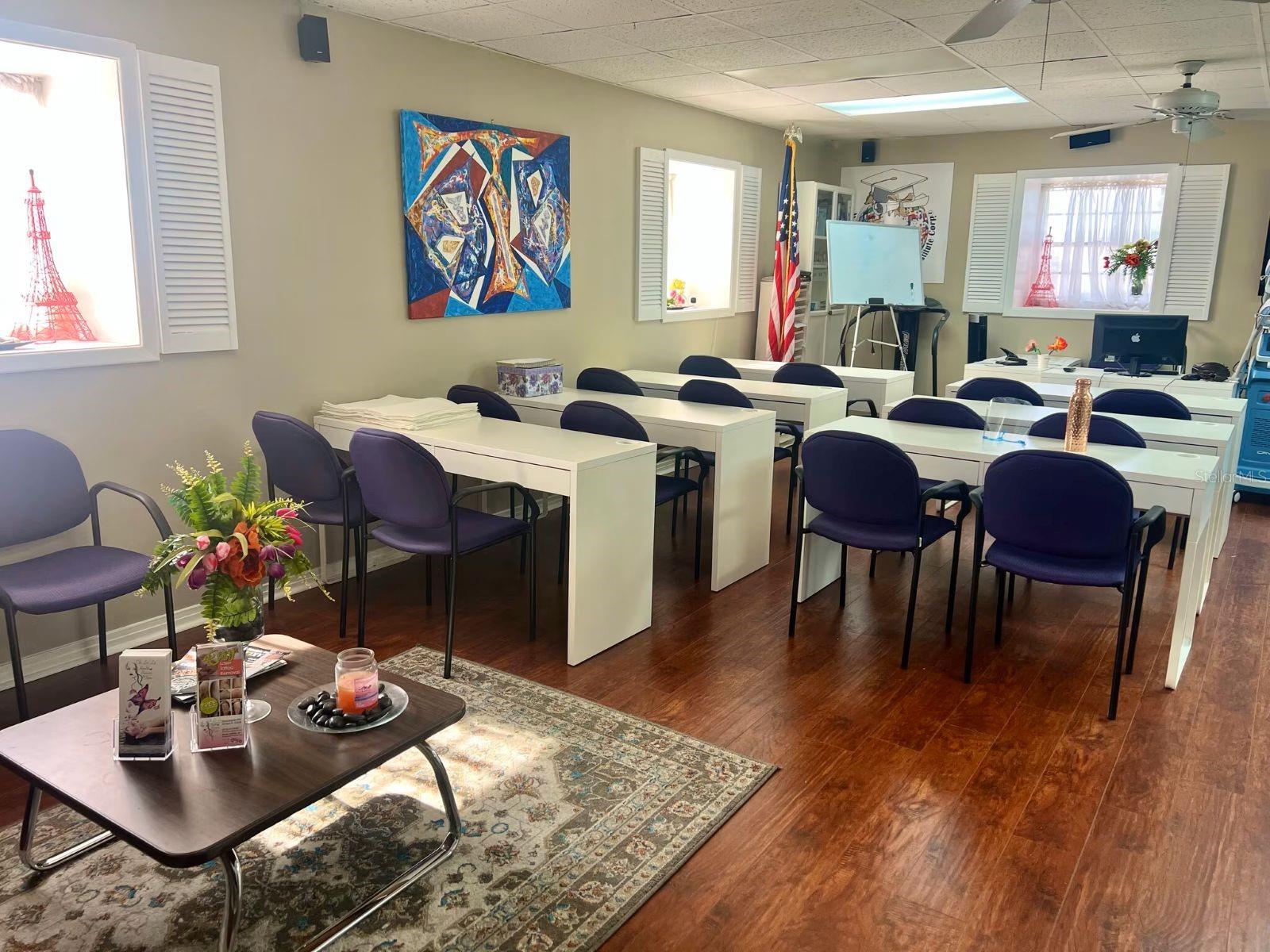 5519 HANLEY RD, TAMPA, FL, 33634