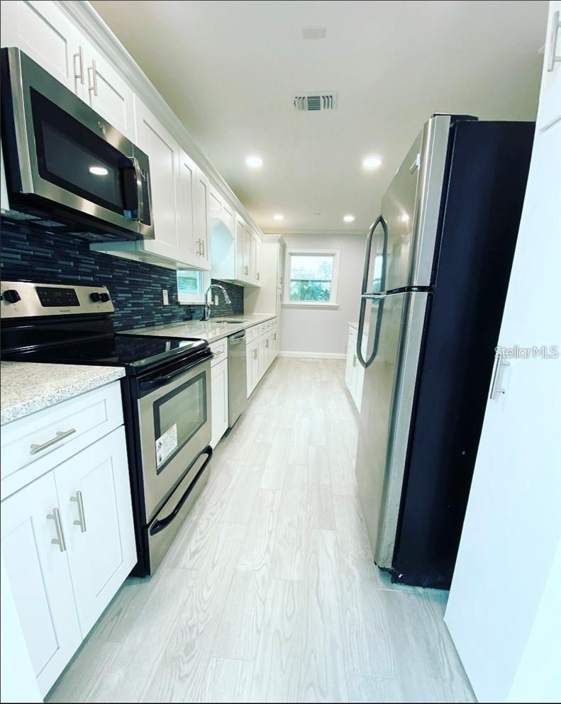 16 JEFF RD, LARGO, FL, 33774