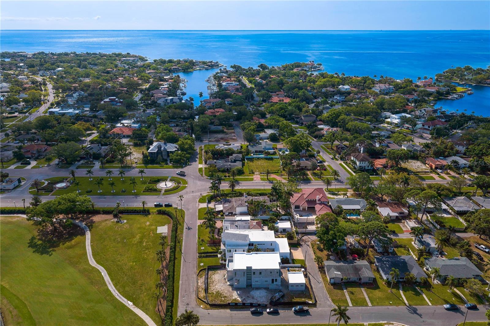 110 PALMERA BLVD NE, ST PETERSBURG, FL, 33704