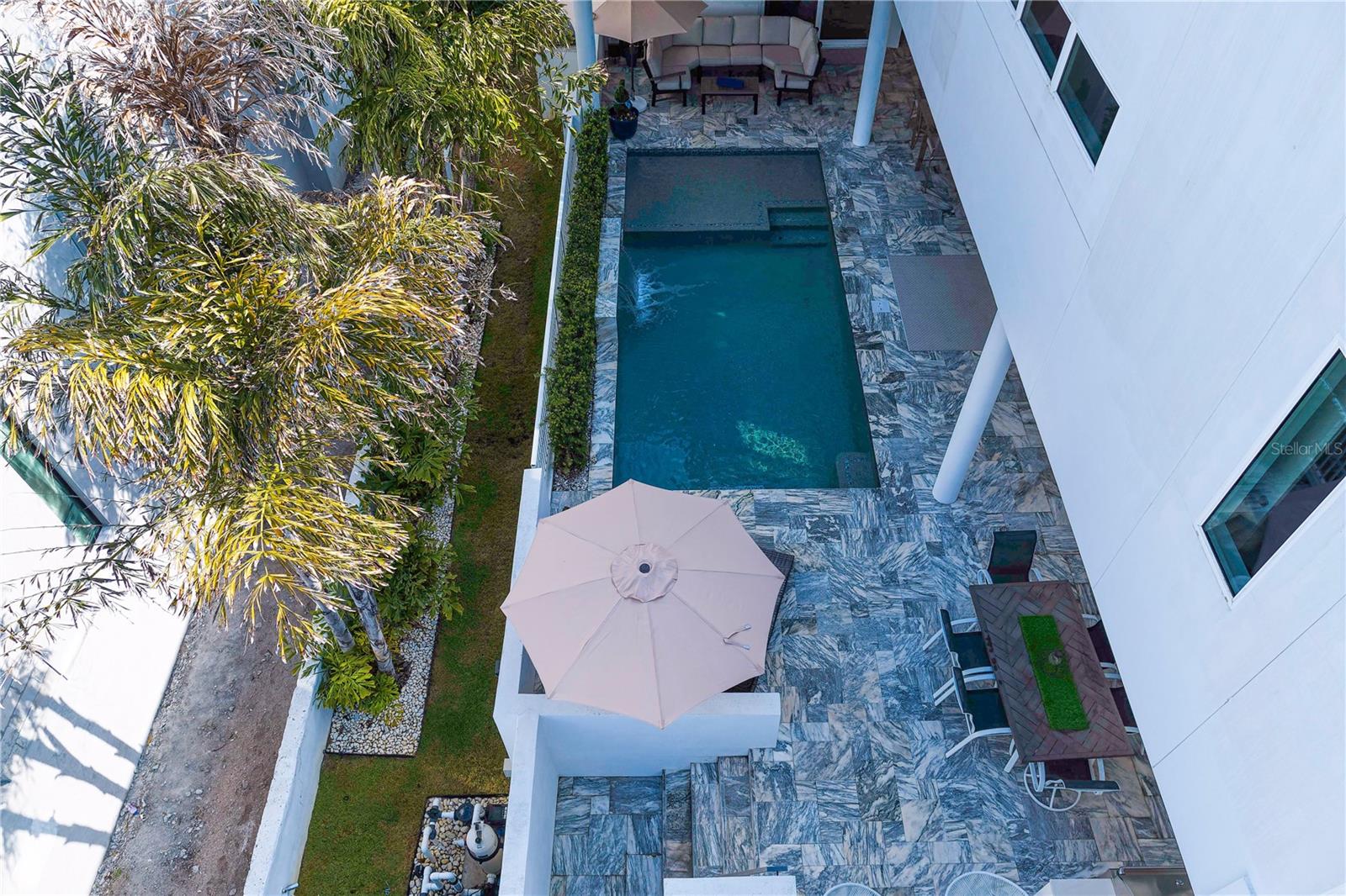 110 PALMERA BLVD NE, ST PETERSBURG, FL, 33704