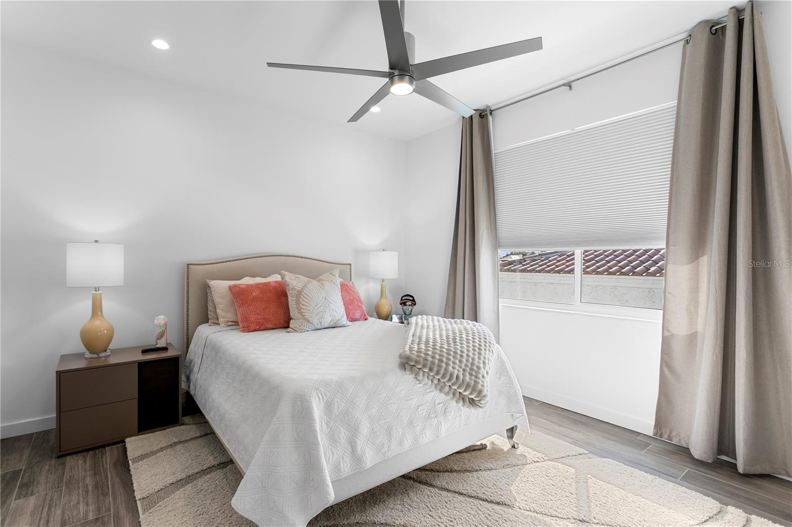 110 PALMERA BLVD NE, ST PETERSBURG, FL, 33704