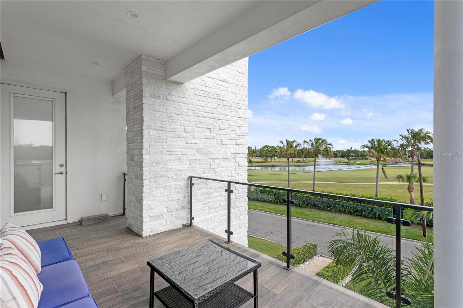 110 PALMERA BLVD NE, ST PETERSBURG, FL, 33704