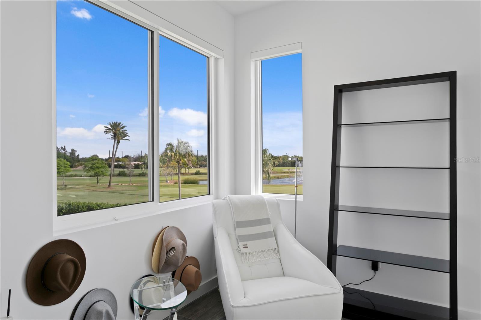 110 PALMERA BLVD NE, ST PETERSBURG, FL, 33704