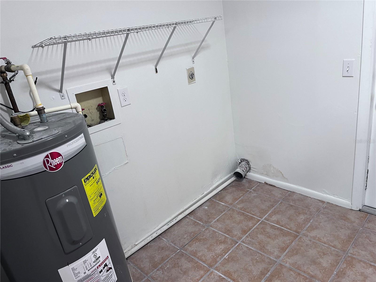 1120 36TH ST W, BRADENTON, FL, 34205