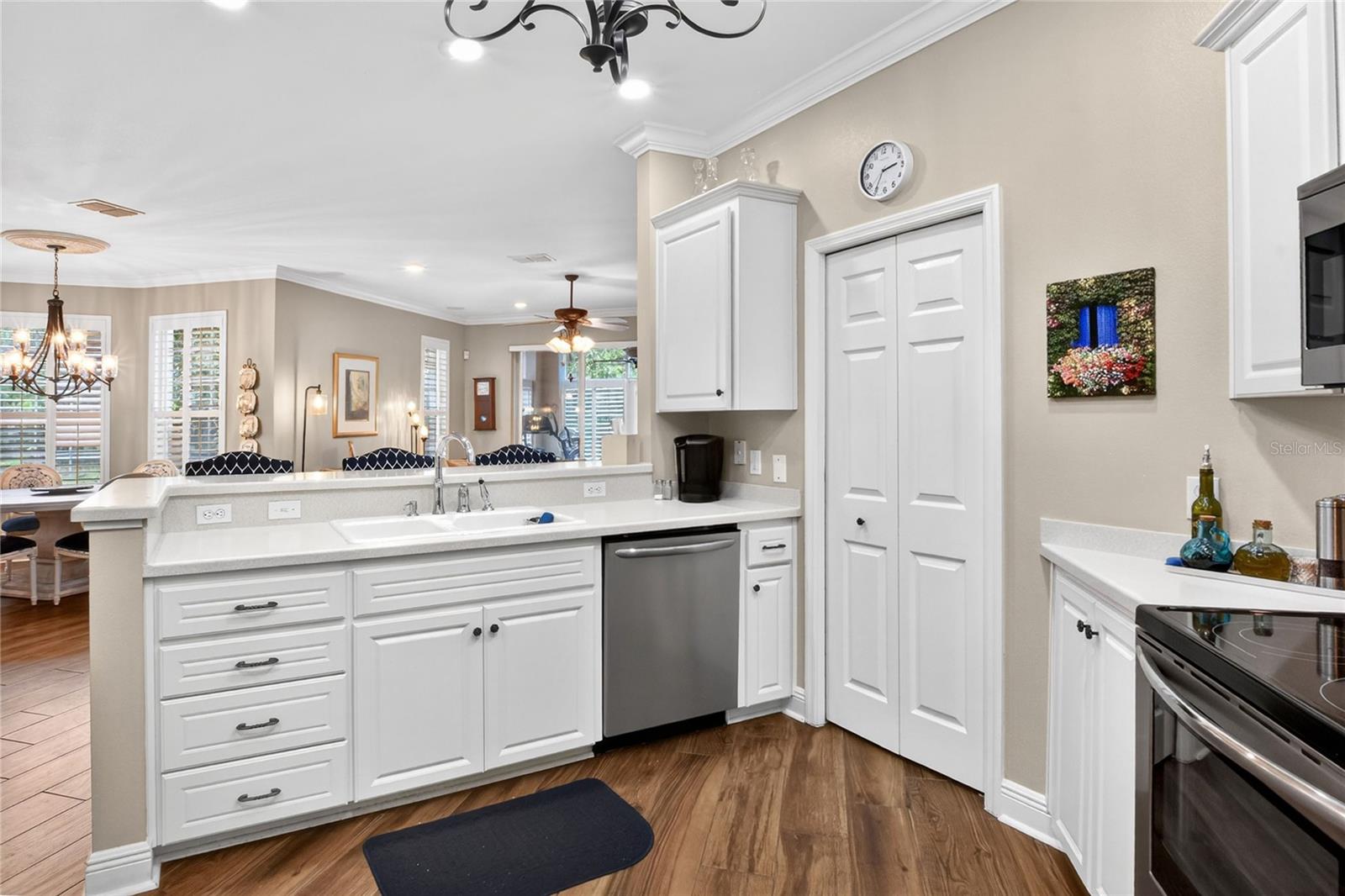 606 GRASSLANDS VILLAGE CIR, LAKELAND, FL, 33803