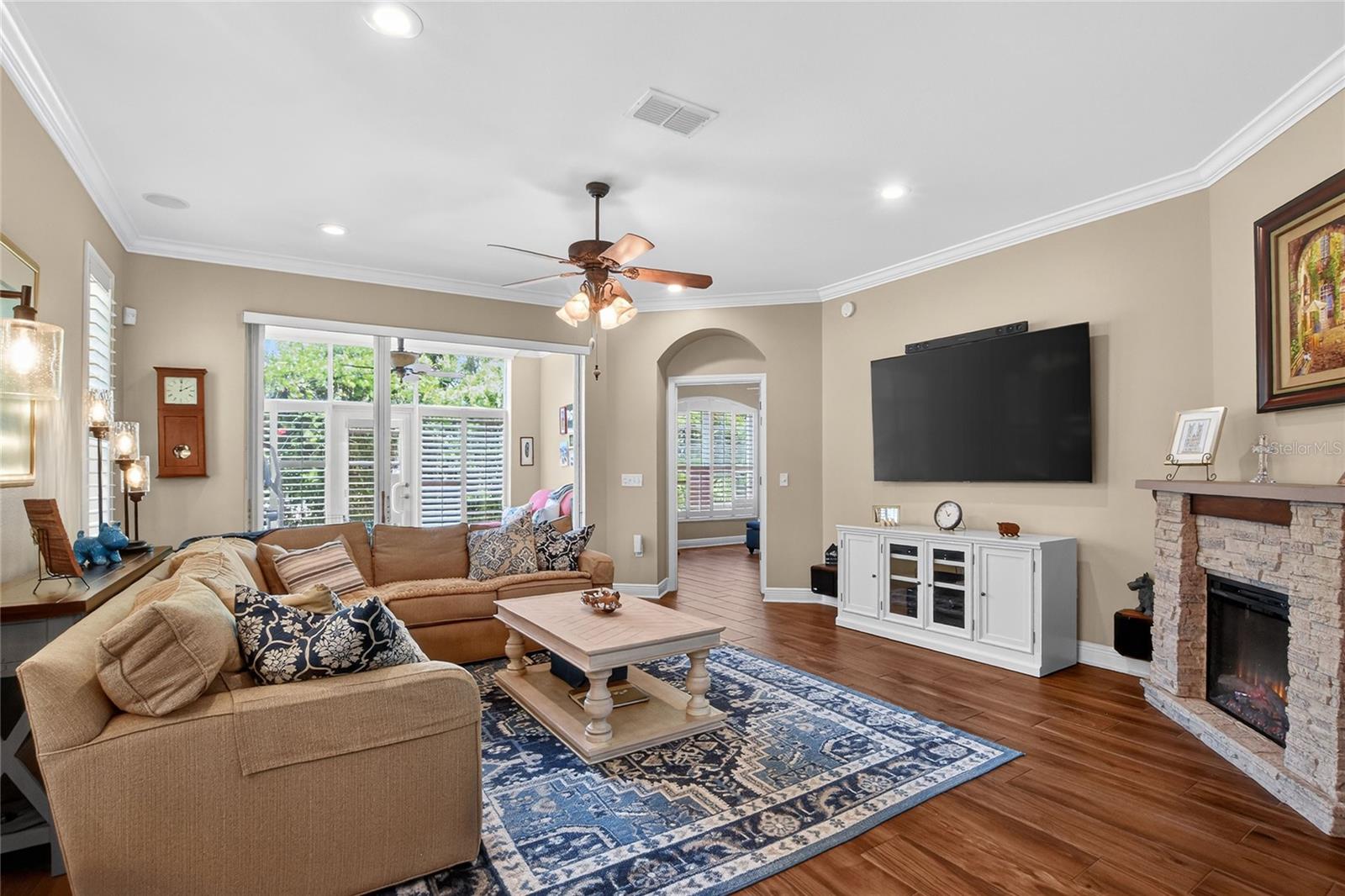 606 GRASSLANDS VILLAGE CIR, LAKELAND, FL, 33803
