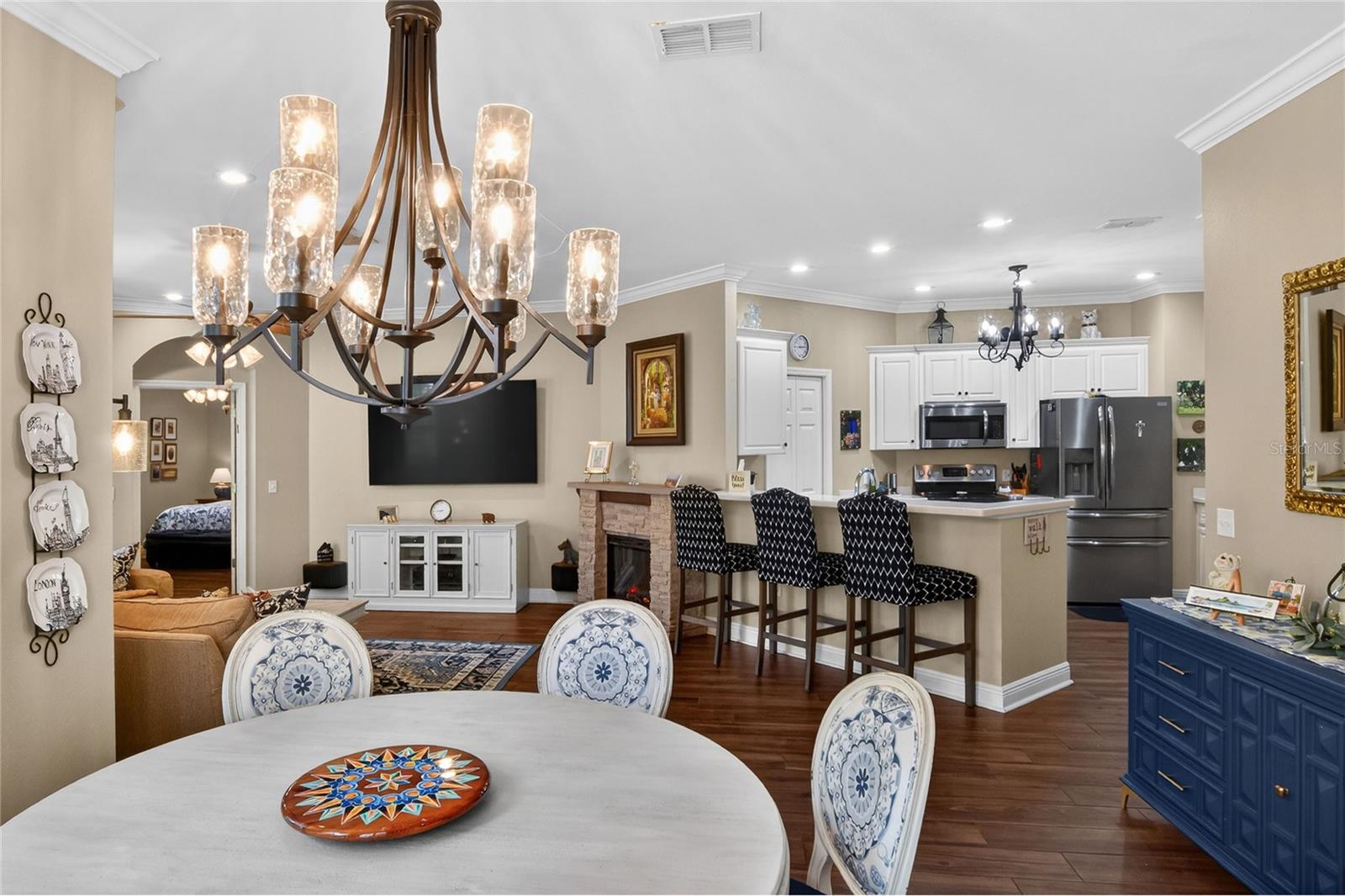 606 GRASSLANDS VILLAGE CIR, LAKELAND, FL, 33803