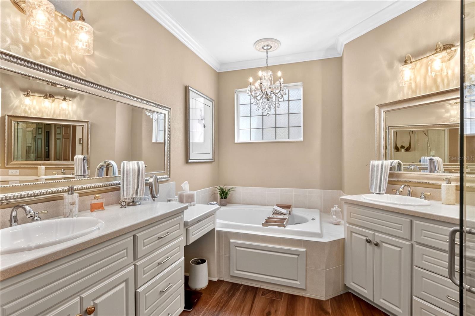 606 GRASSLANDS VILLAGE CIR, LAKELAND, FL, 33803