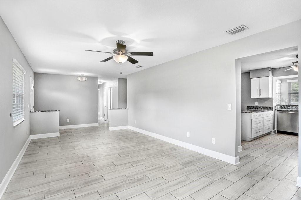 6204 W KNIGHTS GRIFFIN RD, PLANT CITY, FL, 33565