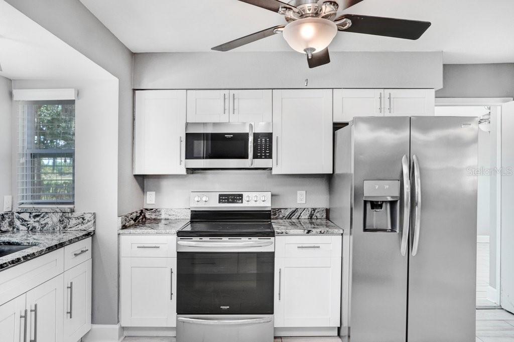 6204 W KNIGHTS GRIFFIN RD, PLANT CITY, FL, 33565