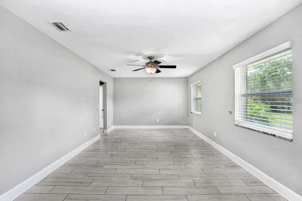 6204 W KNIGHTS GRIFFIN RD, PLANT CITY, FL, 33565