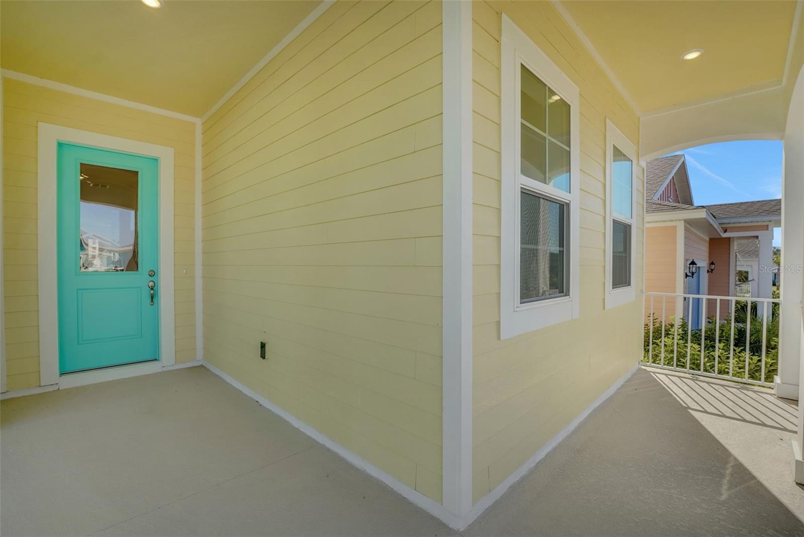 991 FIESTA KEY CIR, LADY LAKE, FL, 32159