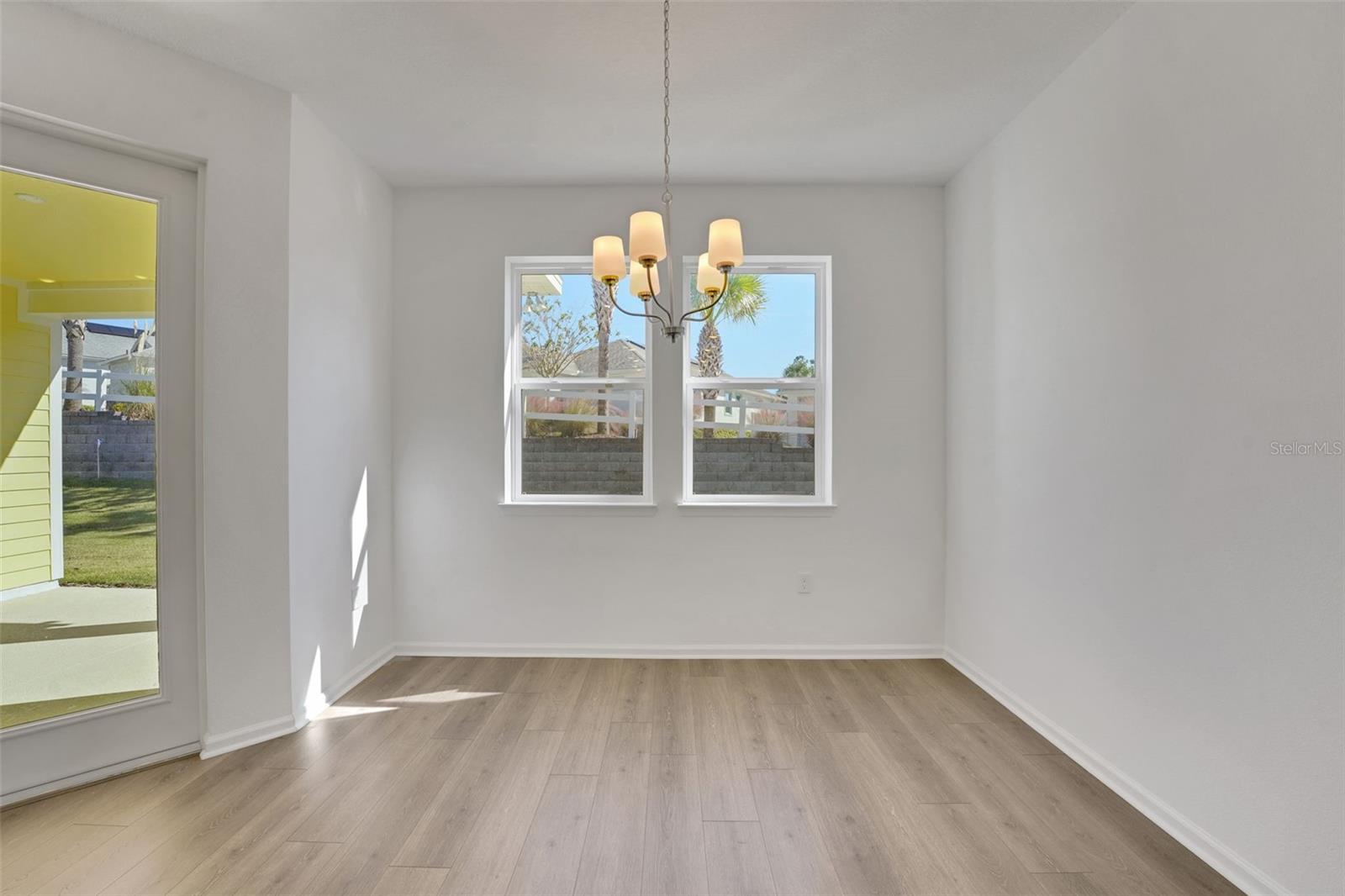 991 FIESTA KEY CIR, LADY LAKE, FL, 32159