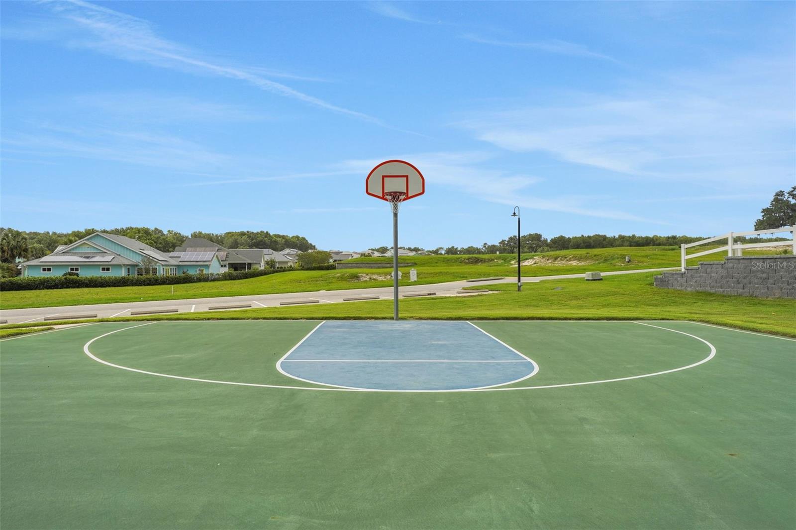 991 FIESTA KEY CIR, LADY LAKE, FL, 32159