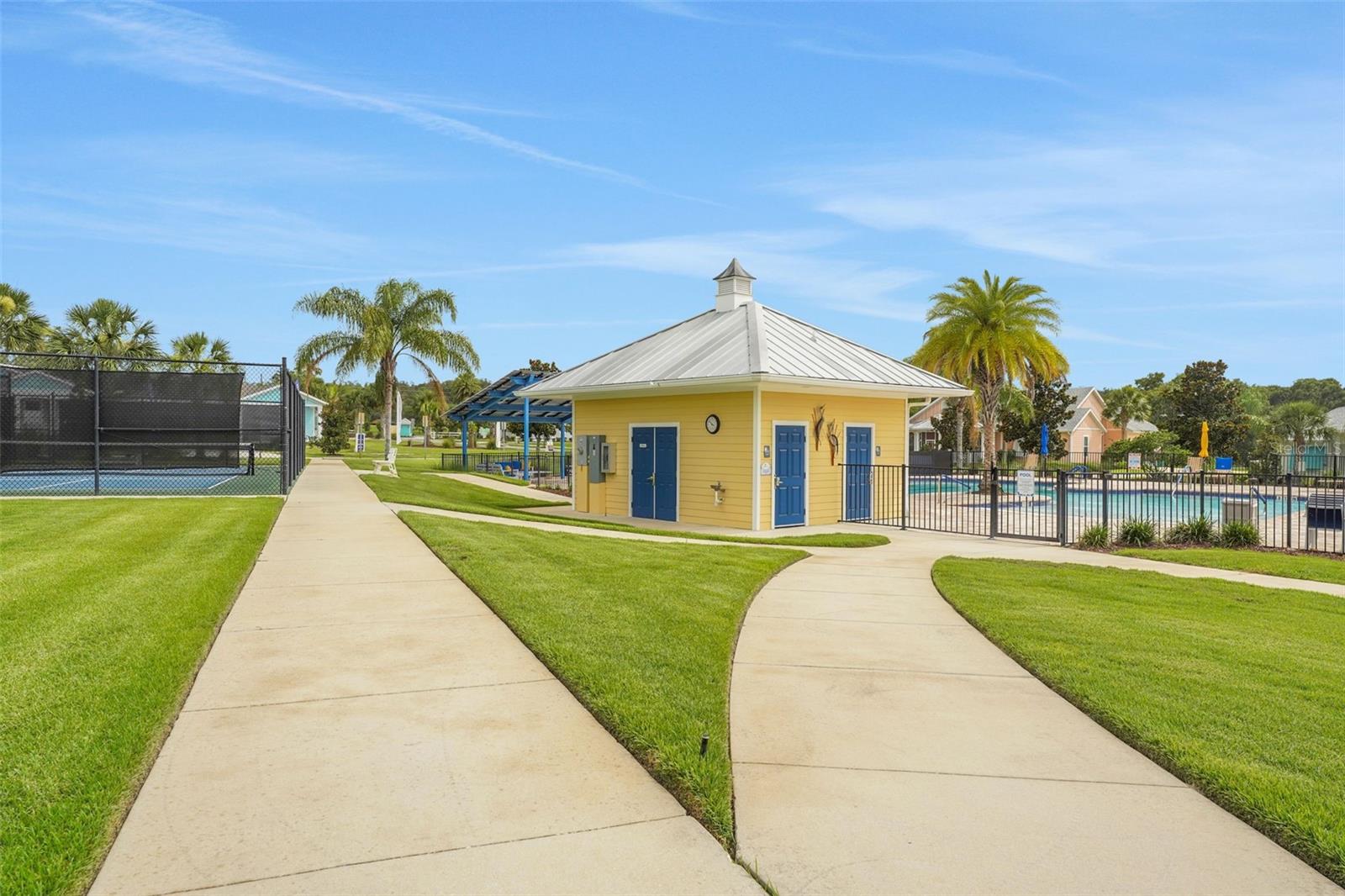 991 FIESTA KEY CIR, LADY LAKE, FL, 32159