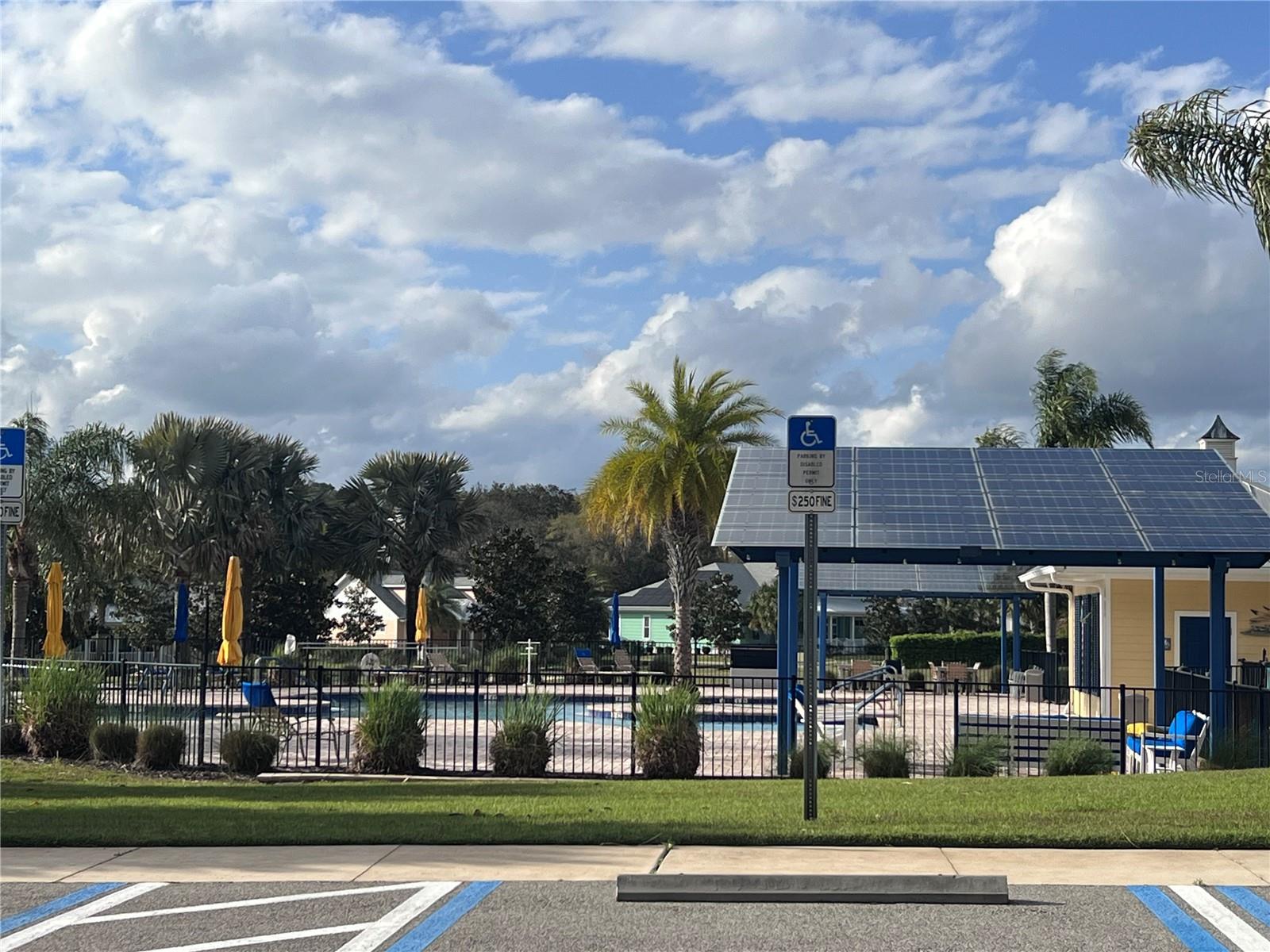 991 FIESTA KEY CIR, LADY LAKE, FL, 32159