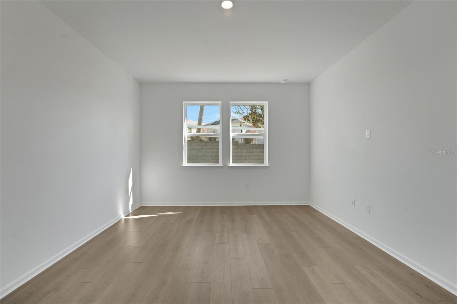 991 FIESTA KEY CIR, LADY LAKE, FL, 32159