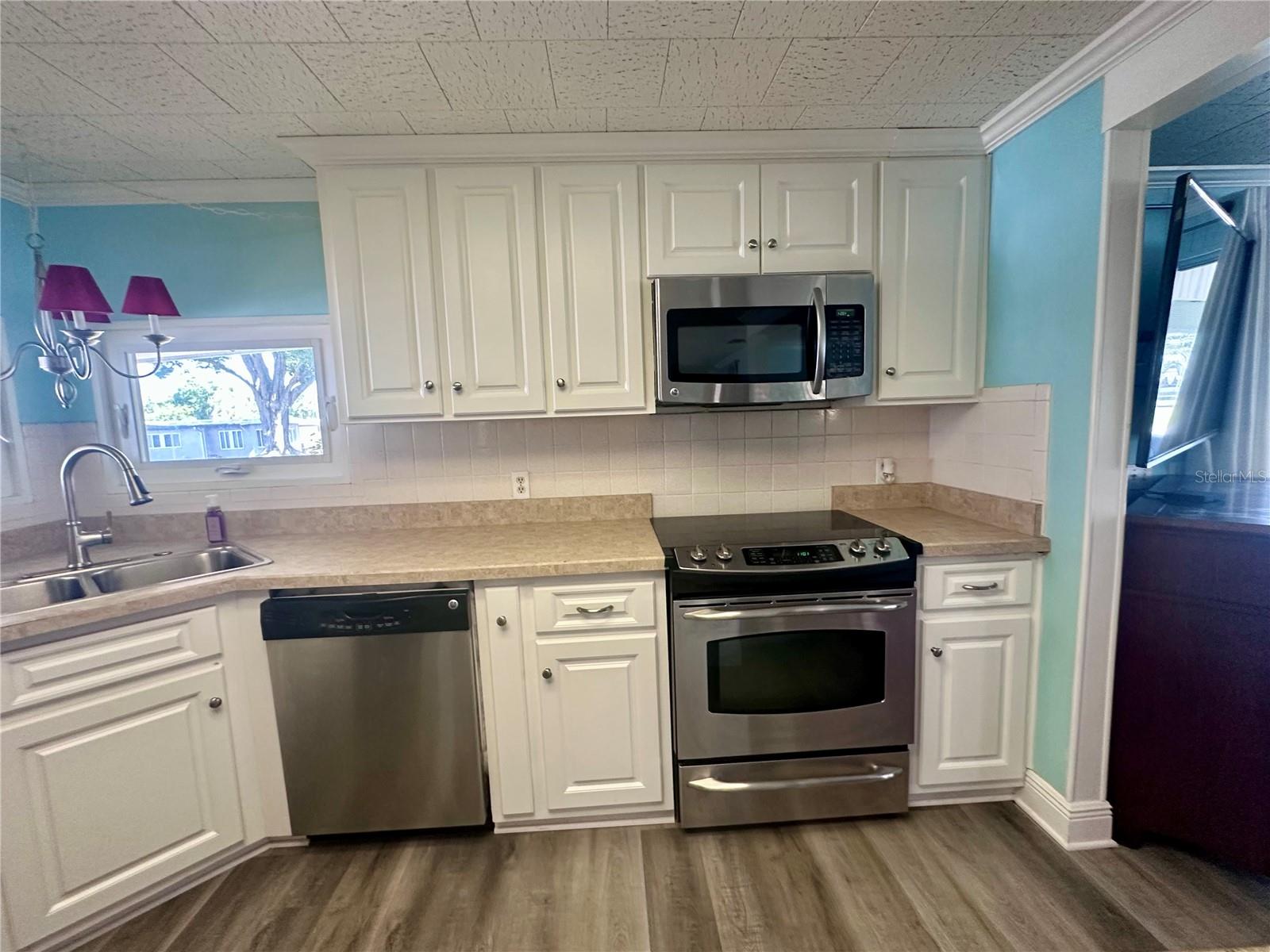 1100 BELCHER RD S #304, LARGO, FL, 33771